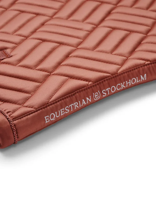 DRESSAGE SADDLE PAD MODERN CORAL FULL - EQUESTRIAN STOCKHOLM - Imagen 4