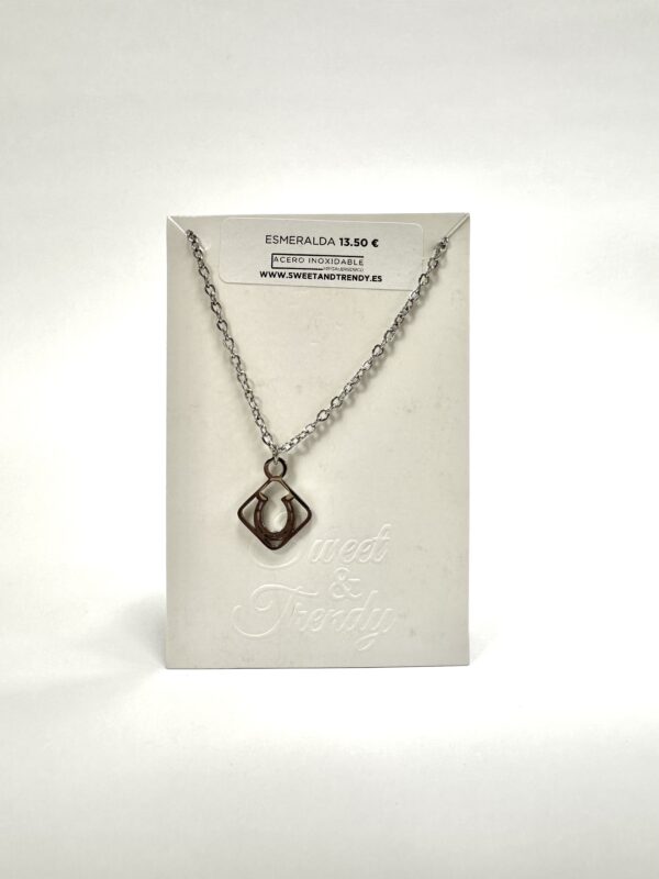 COLLAR ESMERALDA PLATEADO - SWEET AND TRENDY