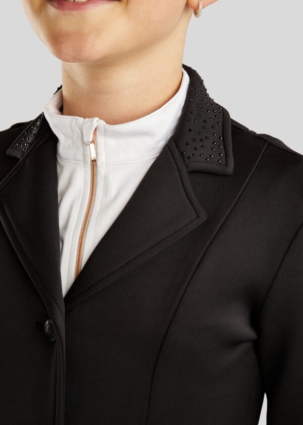 JUNIOR COMPETITION JACKET WITH BOW BELT AND TONE IN TONE CRYSTALS BLACK - Imagen 2